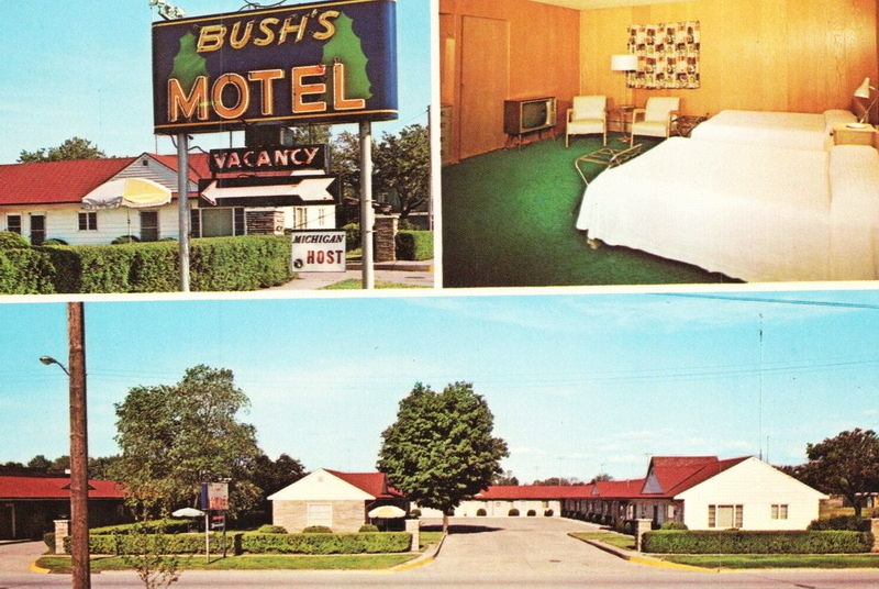 Bushs Motel - Postcard